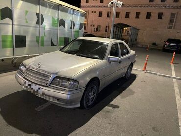 mersedes bens: Mercedes-Benz C 250: 2.5 l | 1993 il Sedan