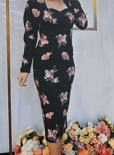 gün eynekleri: Qadın geyimi – çiçək naxışlı qara don Az geyinilib. Yenidir. Qüsuru