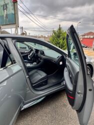 Hyundai: Hyundai Sonata: 2 l | 2023 il Sedan — 12