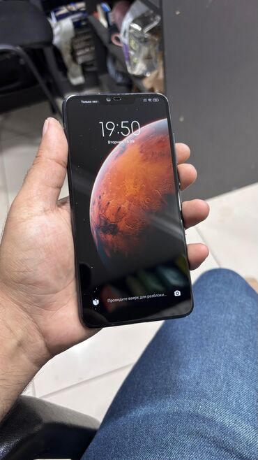 Серьги: Xiaomi Mi 8 Lite, 64 ГБ, цвет - Черный, 
 Сенсорный, Отпечаток пальца, Две SIM карты