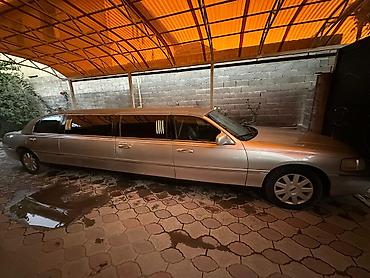 ветродуй для машины: Lincoln Town Car: 2006 г., Автомат, Бензин, Лимузин — 2