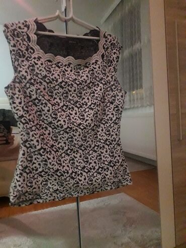 Bluze: Jednom obucena. Marka Orsay