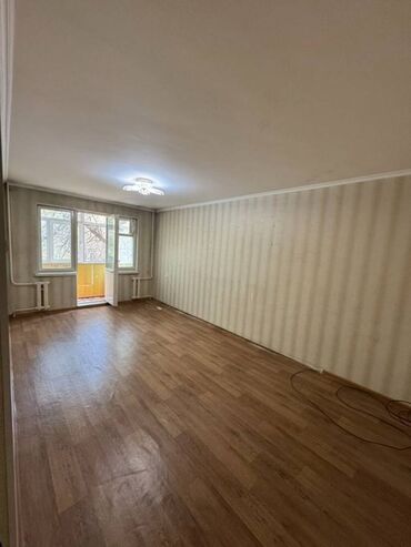 дом квартира ош: 2 комнаты, 43 м², 104 серия, 4 этаж, Косметический ремонт