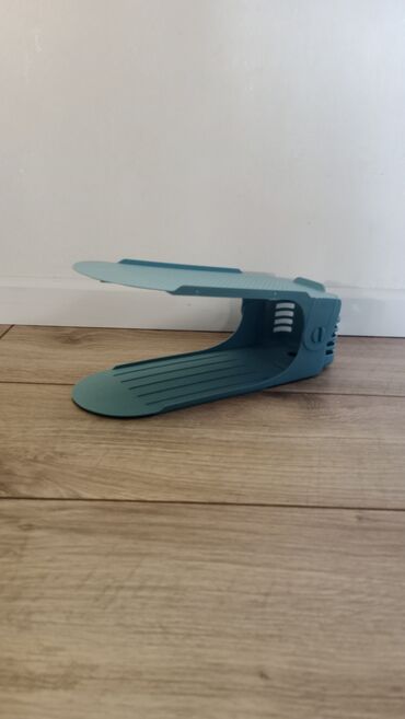 средства для выгребных ям и септиков: 14 ədəd var. Bir ədədi 1 manatdır. Ayaqqabı üçün ikiqat təşkilatçı