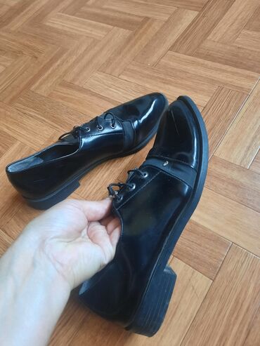 туфли мужские бу: Лаковые туфли, 38 размер, производство Турция