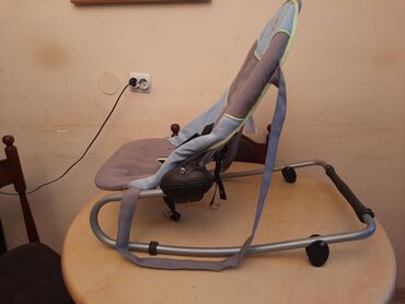 Njihalice: Lezaljka,nosiljka,krevetic sa pojasevima za bebe — 10