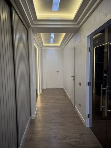 Долгосрочная аренда квартир: 3 комнаты, Агентство недвижимости, Без подселения, С мебелью полностью — 11