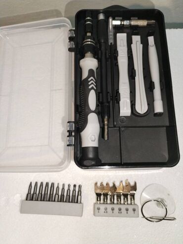 Šrafcigeri: NOVO Set šrafcigera AT-138 Opis: Komplet od 138 elemenata Materijal — 14