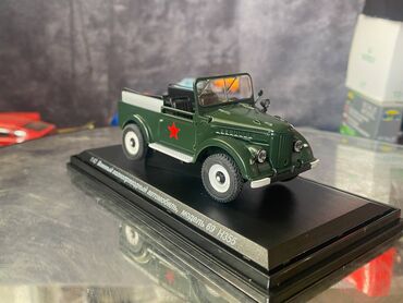 Avtomobil modelləri: Коллекционная модель ГАЗ-69 Парадный зеленый 1965 НАШ Автопром — 13