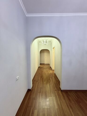 Долгосрочная аренда комнат: 80 м², С мебелью — 7