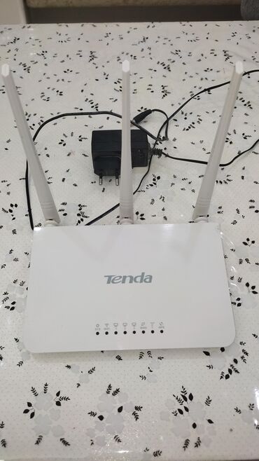 Modemlər və şəbəkə avadanlıqları: Tenda F3 N300 Router (wifi siqnal gücləndirici, 300mbps sürəti var