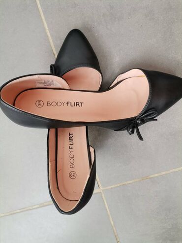 Salonke: Salonke, 39 — 9