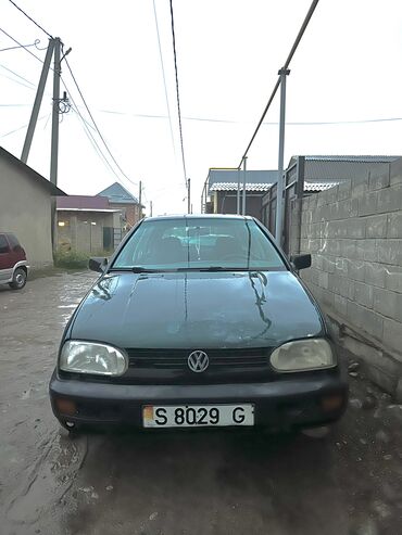 фолсваген таурек: Volkswagen Golf: 1993 г., 1.6 л, Механика, Бензин, Седан