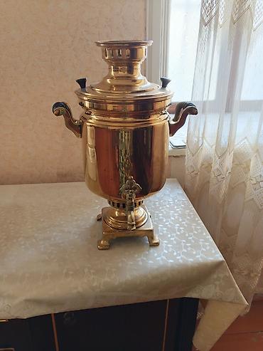 antik samovar alıram: Mis samovar – klassik rus üslubunda, kömür/odunla işləyən model — 1