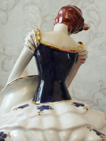 Heykəlciklər: 120 AZN Çexiyanın Porselen Balerina Fiquru. Zərləri getməyib təzə, heç — 12