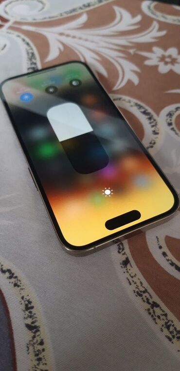 Saturn: IPhone 14 Pro, 256 GB, Qızılı, Face ID
