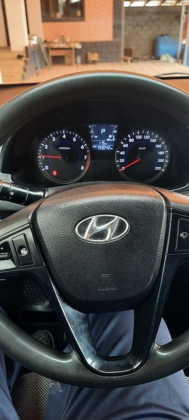 Hyundai: Hyundai Solaris: 2011 г., 1.6 л, Автомат, Бензин, Седан — 3