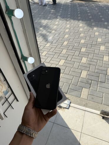 продать айфон 4: IPhone 11, 128 GB, Qara, Face ID
