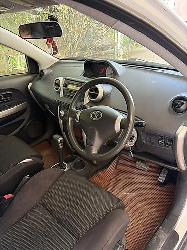 windom 2001: Toyota Ist: 2002 г., 1.3 л, Автомат, Бензин, Хэтчбэк — 4