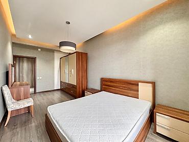 на год: For rent spacious 2 bedroom apartment located at 84 Umetalieva / — 6