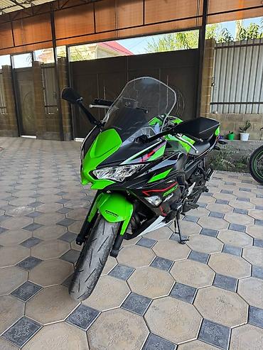 ate: Спортбайк Kawasaki, 650 куб. см, Бензин, Взрослый, Б/у — 1