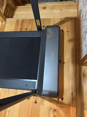 Qaçış trenajorları: Xiaomi KINGSMITH WalkingPad R1 Pro Qatlanan və kompakt. Max çəki — 2