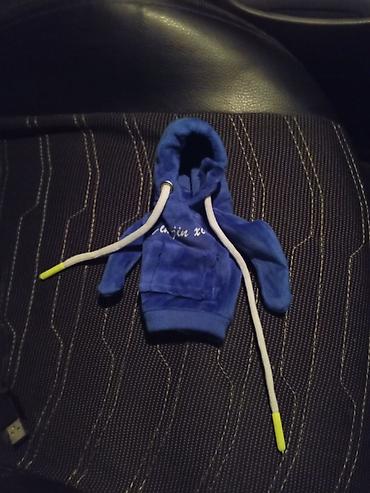 Транспорт: Məhsul: Avtomobil sürət qolu üçün mini “hoodie” (örtük) Təsvir: - — 2