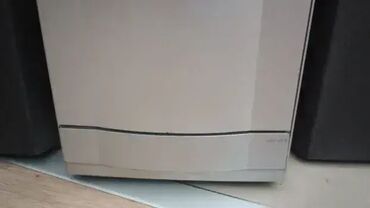 Zvučnici i stereo sistemi: 1. Sony CMT-CPZ2 Micro HiFi System 80€ 2. **Sony CMT-EH10 Micro Hi-Fi — 11