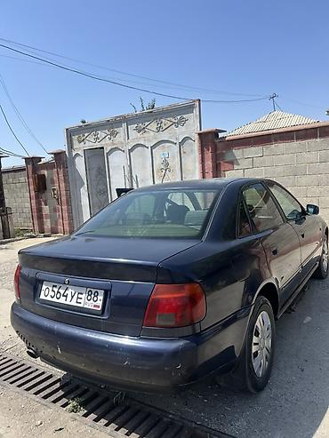 Audi A4: 1995 г., 1.8 л, Автомат, Бензин, Седан — 3