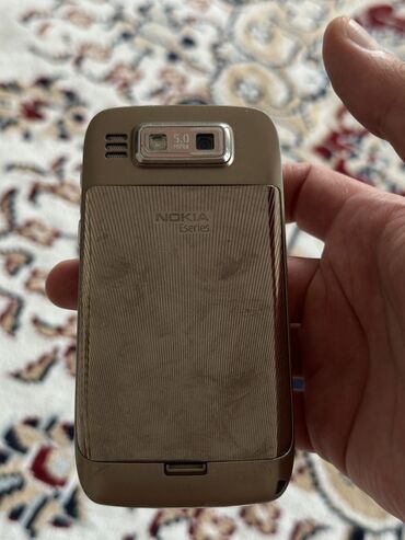 нокиа 2100: Nokia E72, Б/у