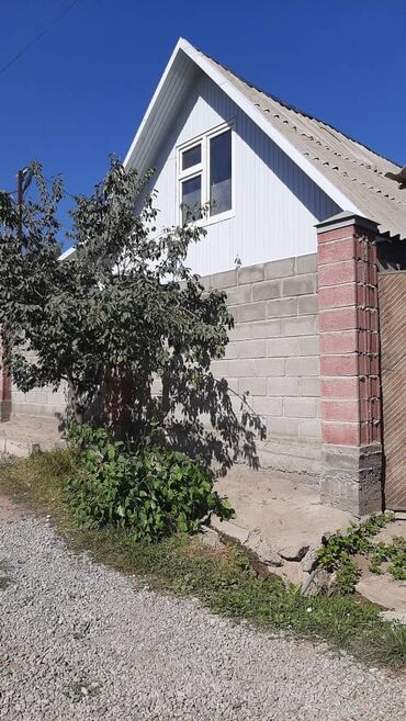 дом жалалабат: Дача, 40 м², 3 комнаты, Собственник, Косметический ремонт