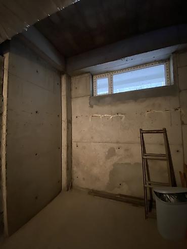 Аренда складов и мастерских: Сдам помещение под склад. - Формат: складское помещение для хранения — 10