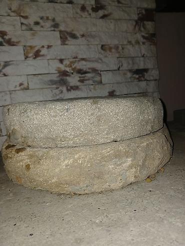 Kənd təssərüfatı avadanlığı: Daş dəyirman daşı (ikiqat) - Material: təbii daşdan yonulmuş üst və — 3
