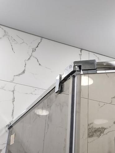 Душевые кабины: Душевая кабина Прямоугольная, Размер: 1 x 1 см, Высота поддона: 2000 см,Покрытие: Прозрачный — 7