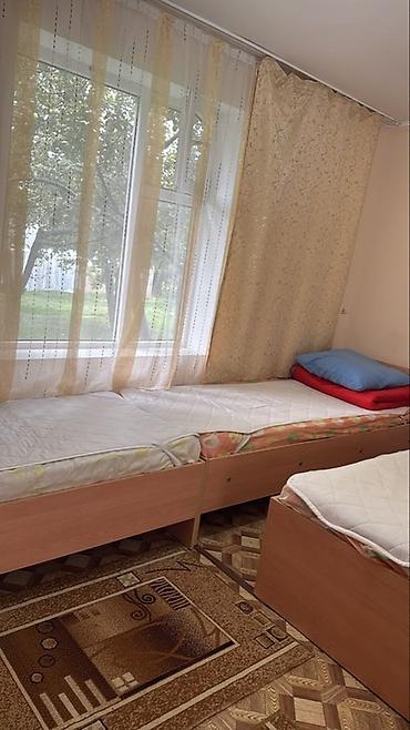 Комнаты: Сдаются комнаты гостевом формате в Чолпон-Ате, на Иссык-Куле. 1300 сом — 3