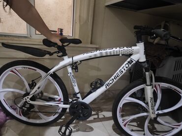 Şəhər velosipedləri: Yeni Şəhər velosipedi 26", sürətlərin sayı: 21, Ünvandan götürmə