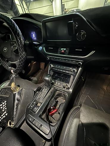 gra: Hyundai Grandeur: 2018 г., 3 л, Автомат, Бензин, Седан — 10