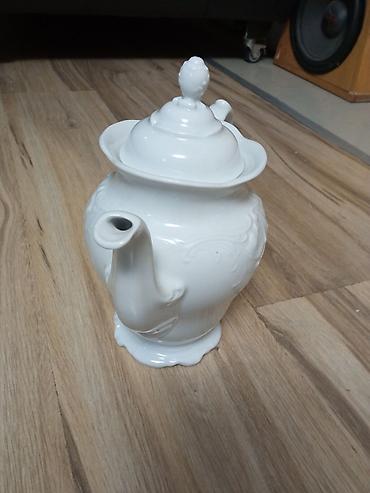 Čajnici: Porcelanski čajnik sa poklopcem – klasičan beli servisni komad - — 3