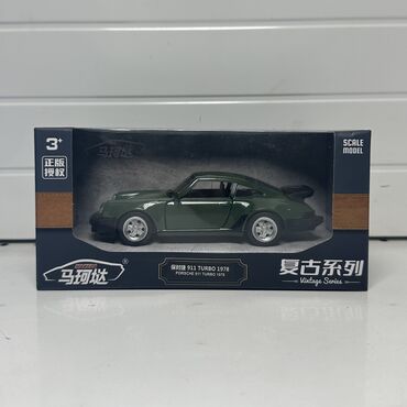 Игрушки: Коллекционная модель Porsche 911 Turbo 1978 года (в масштабе)