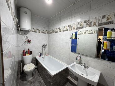 Продажа домов: Полдома, 135 м², 5 комнат — 4