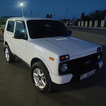 аренда нивы: ВАЗ (ЛАДА) 4x4 Нива: 2018 г., 1.7 л, Механика, Бензин, Внедорожник — 8