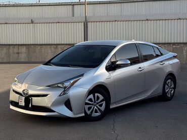 Toyota: Toyota Prius: 2018 г., 1.8 л, Вариатор, Гибрид, Хэтчбэк