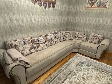 Künc divan, İşlənmiş, Açılan, Bazalı