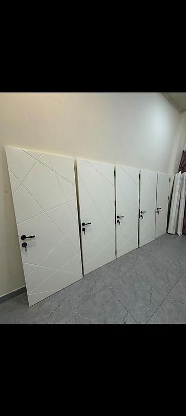 İşlənmiş Otaq qapısı Şəbəkə ilə, Zəmanətli, Ünvandan götürmə lalafo.az -da İşlənmiş Otaq qapısı Şəbəkə ilə, Zəmanətli, Ünvandan götürmə