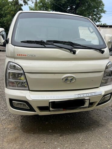 я ищу машины: Hyundai Porter: 2018 г., 2.9 л, Автомат, Дизель, Бус