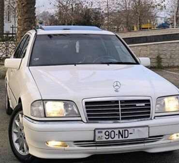 volkswagen 3 2: Mercedes-Benz 230: 2.3 l | 1998 il Sedan