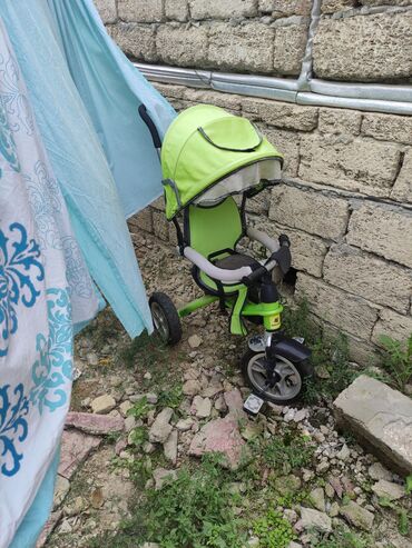İşlənmiş Üç təkərli Uşaq velosipedi 12", sürətlərin sayı: 1, Ünvandan götürmə