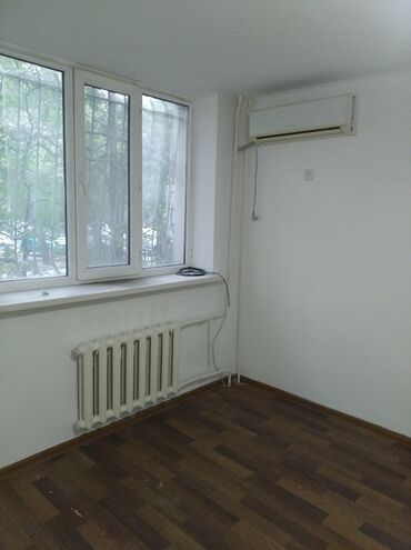 1�� ���� �� �������������� в Кыргызстан | Продажа квартир: 2 комнаты, 47 м², 1 этаж, 1970-1989 г., Без мебели, Раздельный санузел
