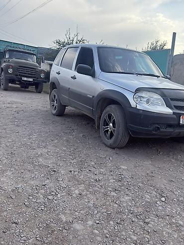 2 2 sdi: Chevrolet Niva: 2012 г., 1.7 л, Механика, Бензин — 2