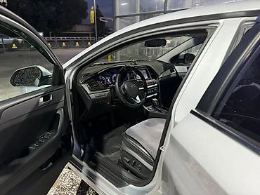 Hyundai: Hyundai Sonata: 2017 г., Автомат, Газ, Седан — 3